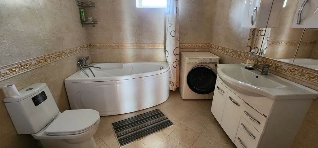 Уютный дом с видом на горы