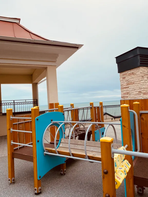 Апартамент на первой линии моря