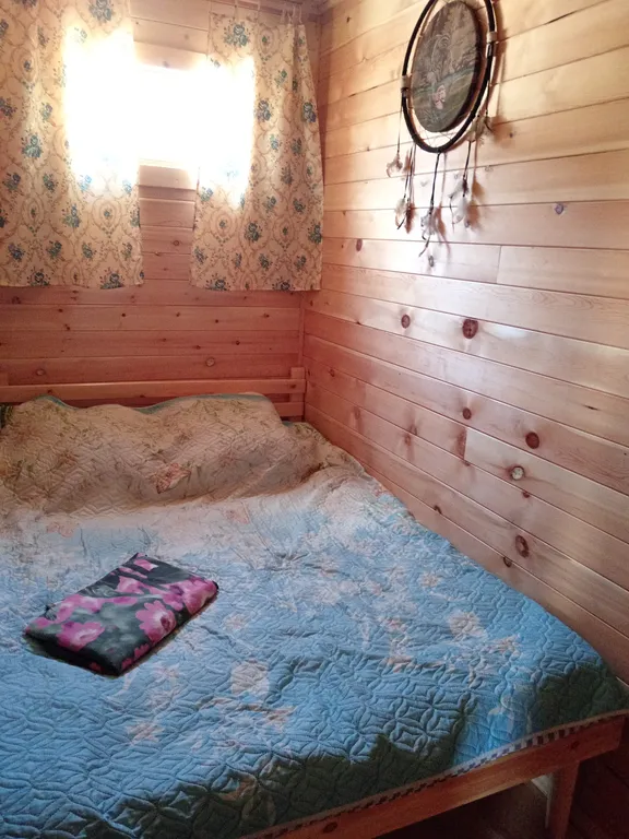 Гостевой дом вдали от берега и шума с кухней, туалетом, душем в доме