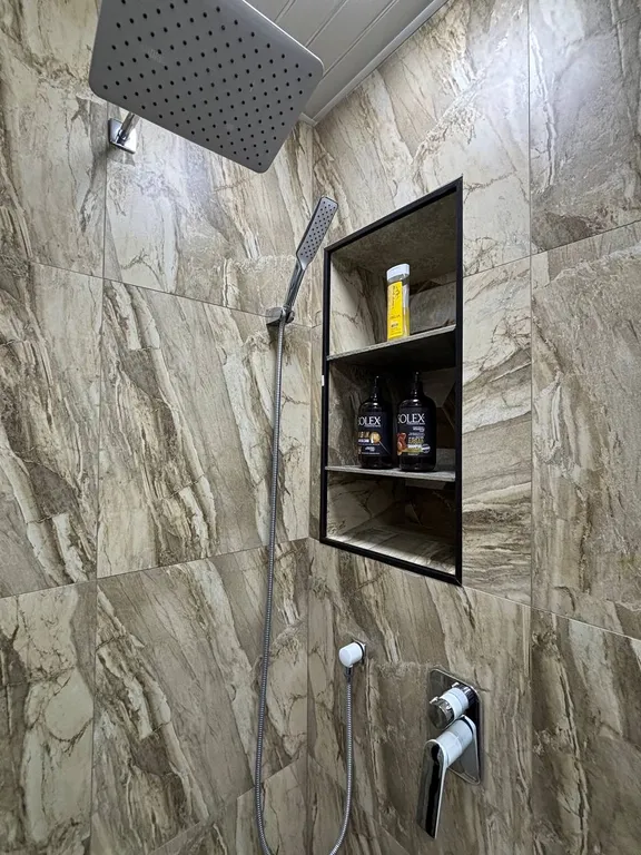 Просторная, чистая двушка с кухней-столовой в историческом центре