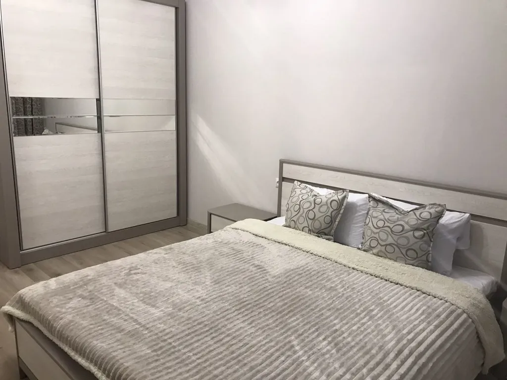 Студия в новом дoме рядом с ЖД вокзалом