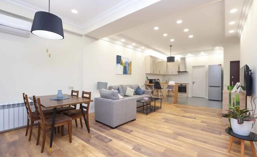 Стильная квартира с 2 спальнями / Стей Инн