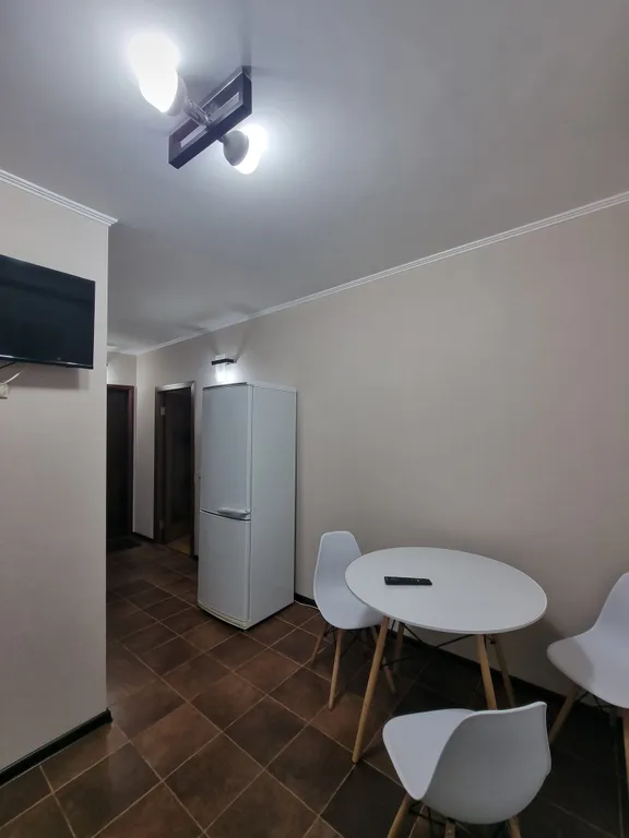 Квартира с новым ремонтом на Высоцкого 42