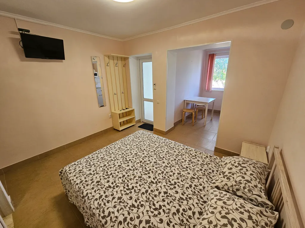 Квартира Квартира Студия в 5 минутах до моря — Новоотрадное