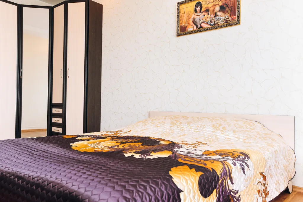 Квартира Квартира Большая двушка с выездом на екад во все стороны — Екатеринбург