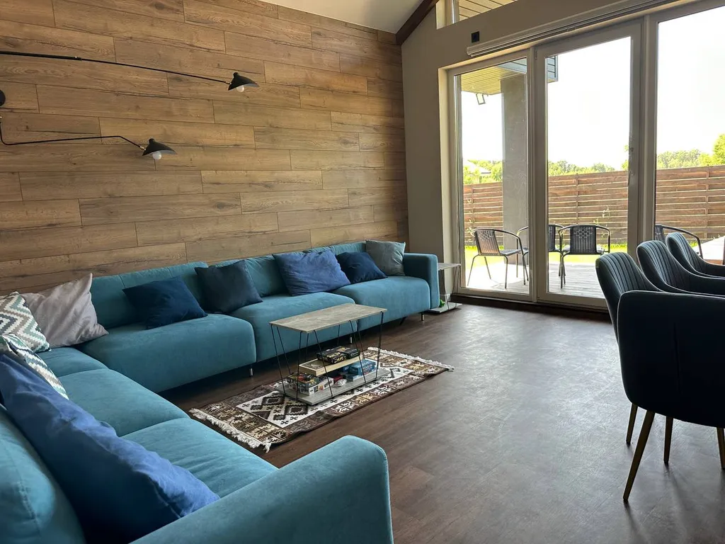 Дизайнерский коттедж на берегу обского моря