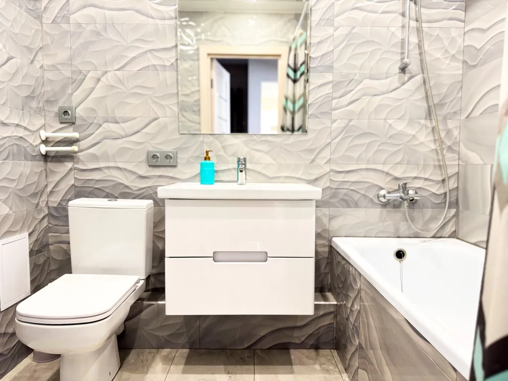 Рядом с ТЦ Круиз