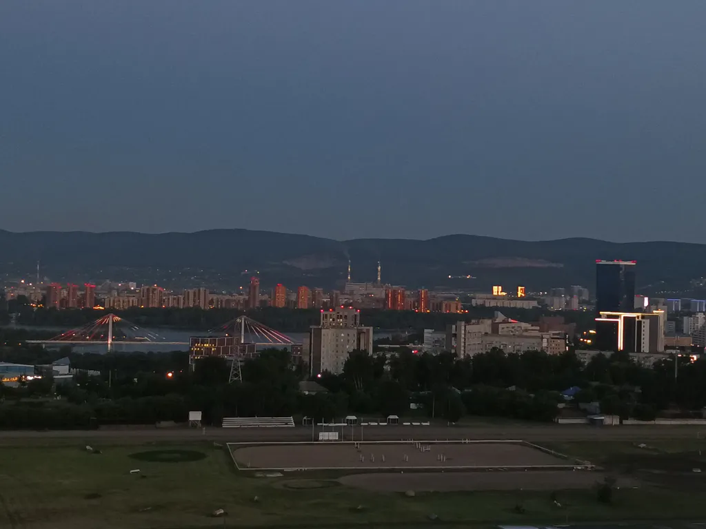 Квартира Квартира Двушка на взлетке, автовокзал, академия, краевая, планета, всë рядом — Красноярск