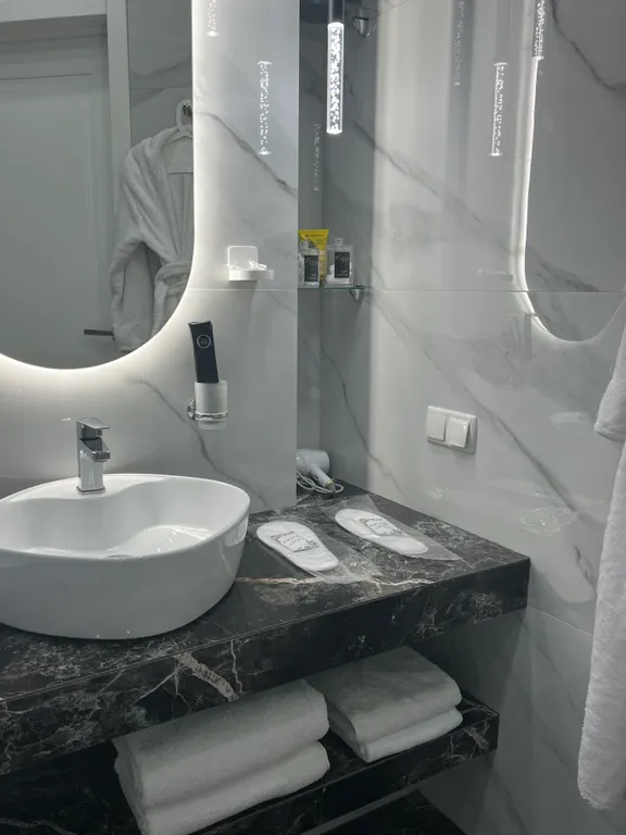 Дизайнерская квартира на набережной