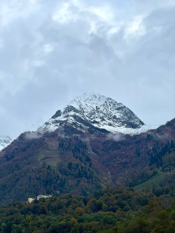 Однокомнатная квартира в центре с видом на горы