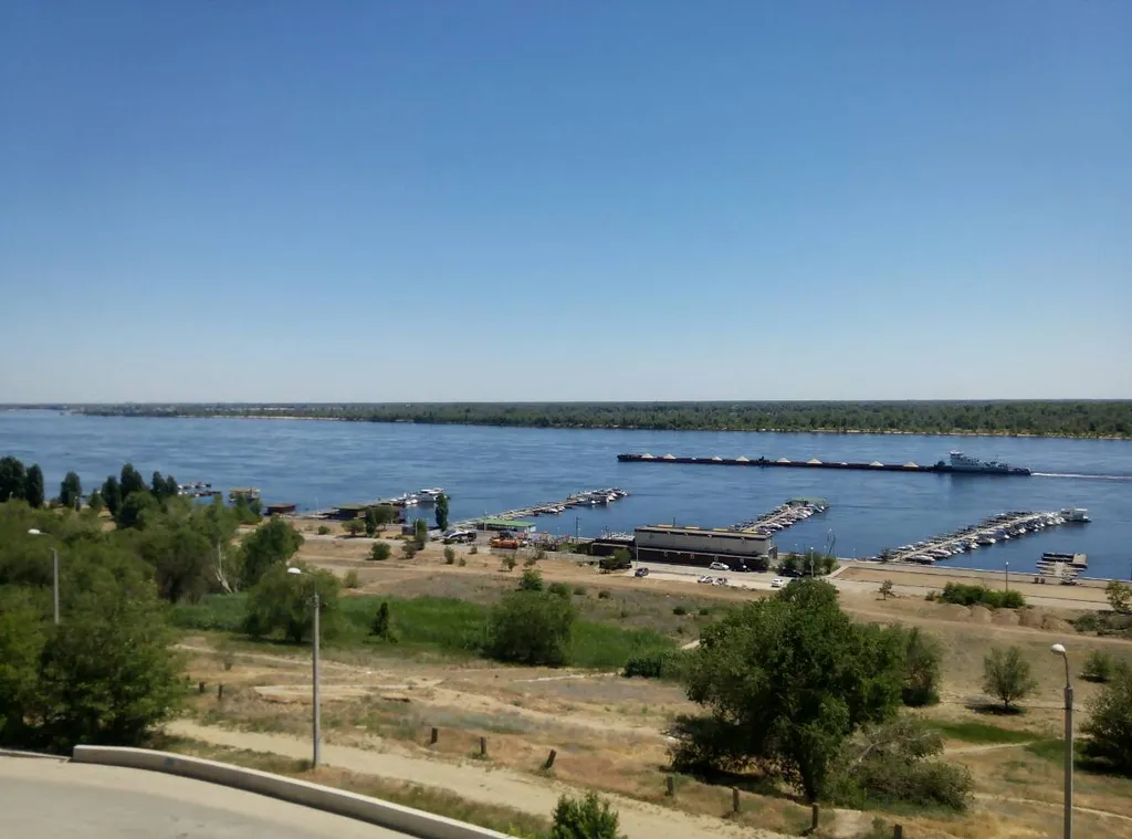 Квартира Большая квартира на берегу Волги — Волгоград