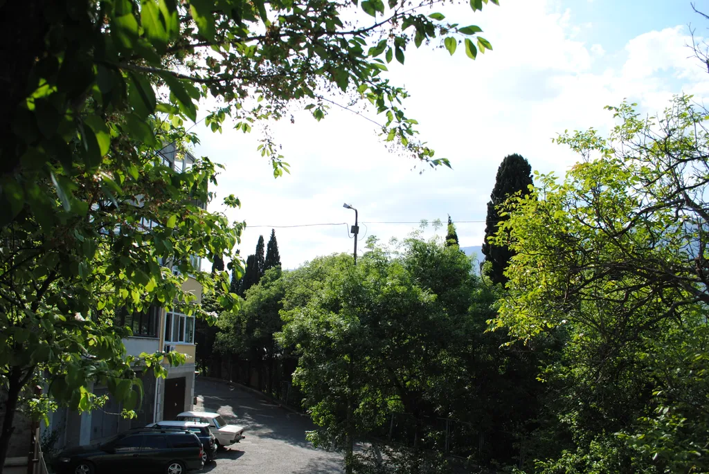 Коттедж Часть дома в парковой зоне города — Ялта