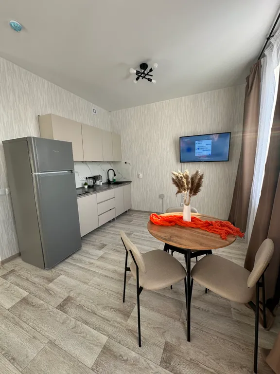 Просторная студия с красивым видом