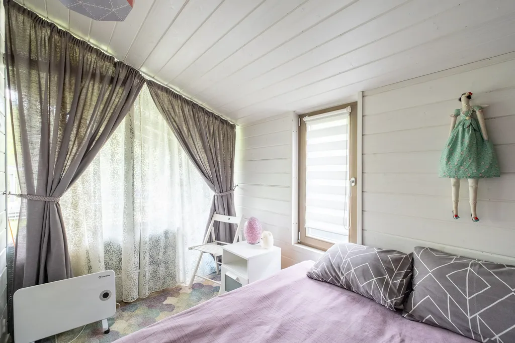 Цветочный домик с камином