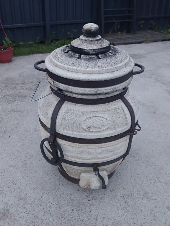 Уютный домик у леса с чаном