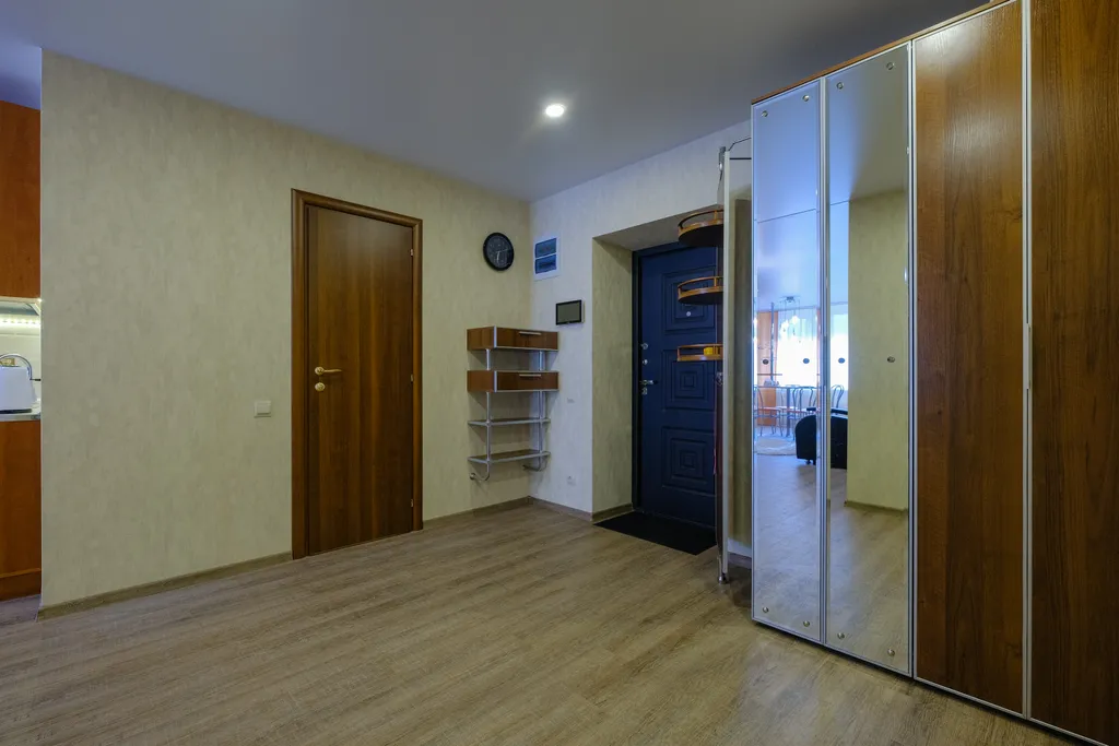 Трёхкомнатная квартира возле Дворца Спорта