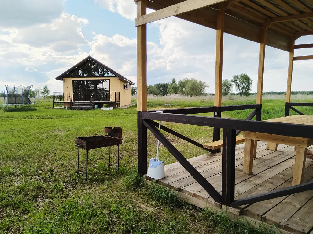 Дом на берегу озера