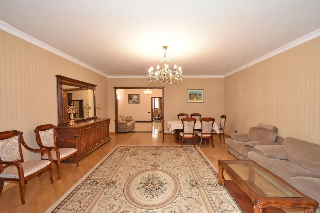 Просторная квартира в центре города