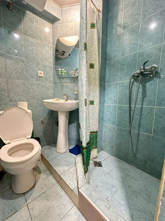 Avchieva's apt on Mashtots Ave