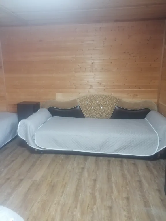 Коттедж Гостевой домик — Красный