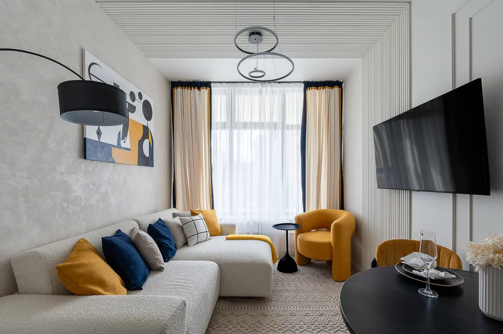 Двухкомнатный Lux с одной спальней