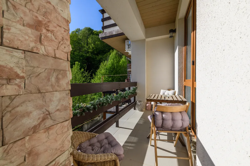 Двухкомнатные апартаменты с 2 балконами, 2 этаж, гамак