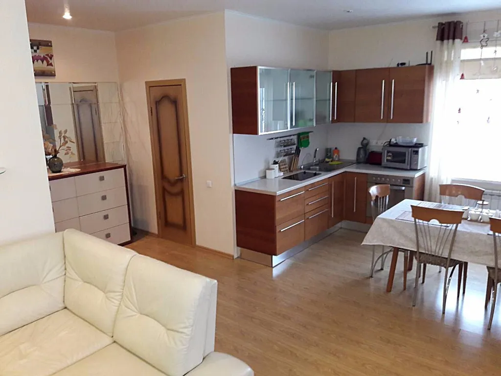 Квартира-студия рядом с ГЛЦ на Банном в ЖК Алтынай — аренда посуточно в Зелёная Поляна