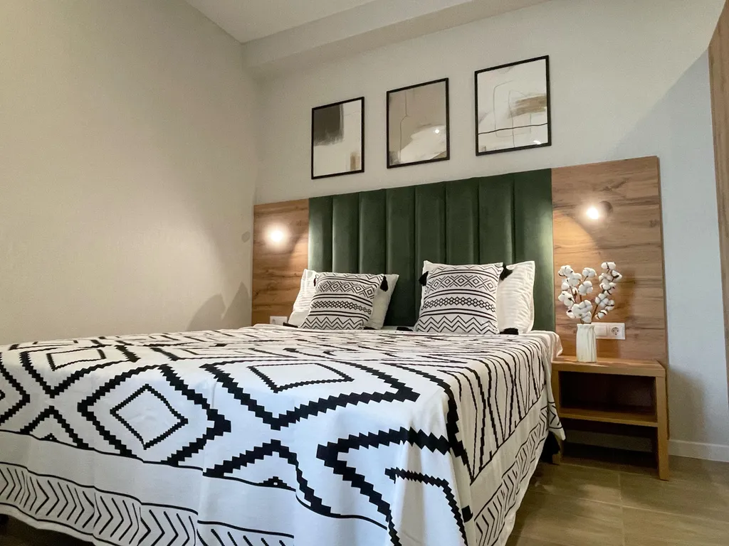 Апартамент в 3 минутах до моря с балконом и видом на море