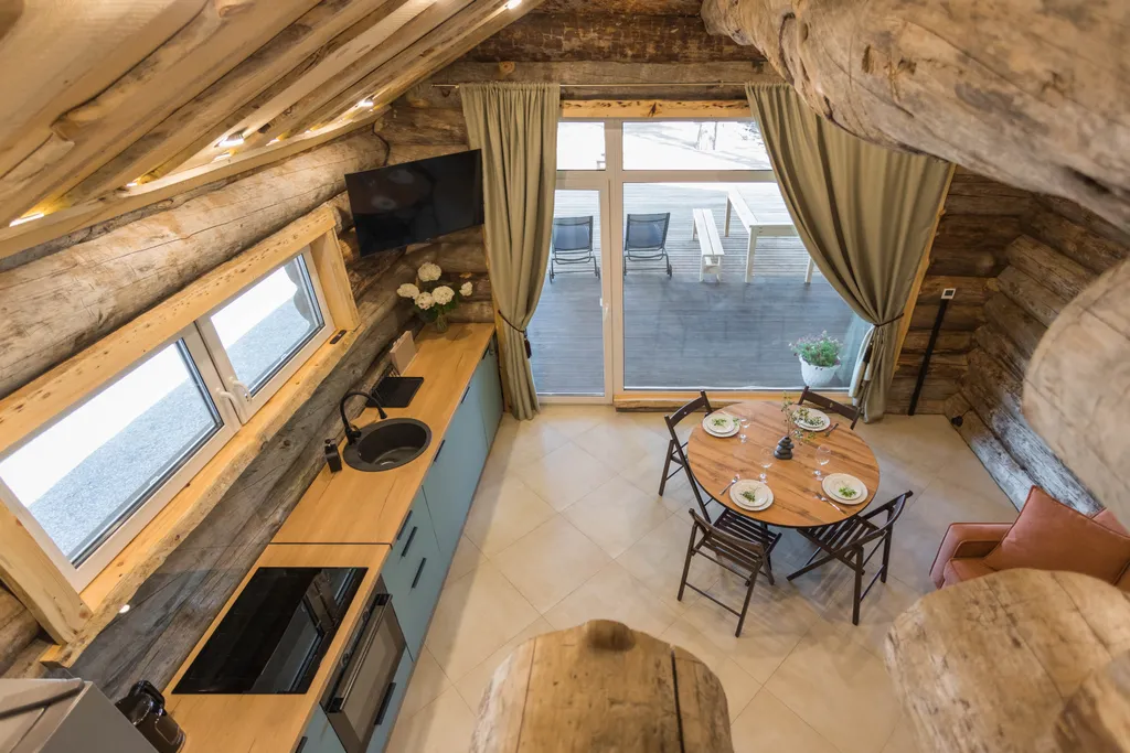 Коттедж из сосны Кело с видом на озеро