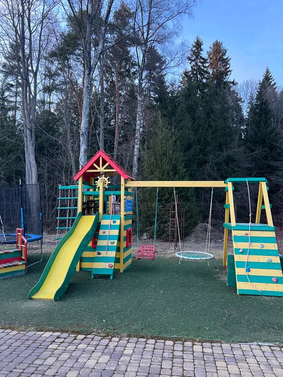 4-комнатный Дом