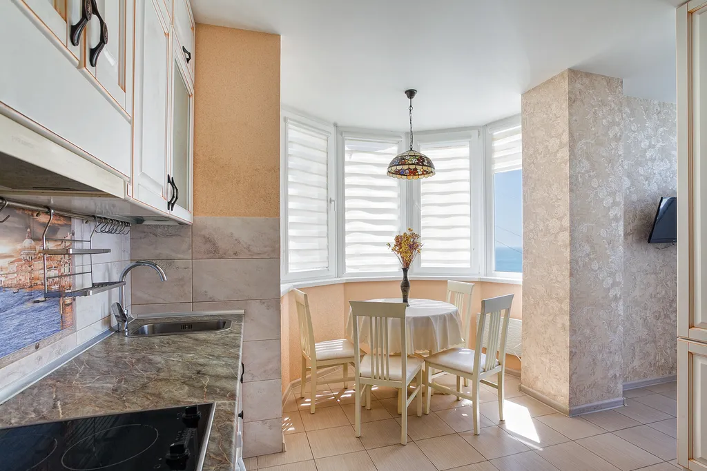 Стильная квартира-студия с  красивым видом на море в Мисхоре