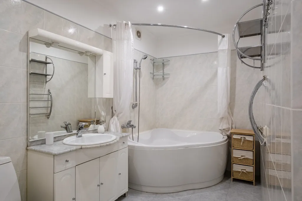 Апартаменты Кареты и Лошади с тремя спальнями рядом с Эрмитажем