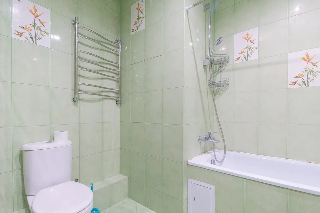 Истомáн 2+2 с видом на город