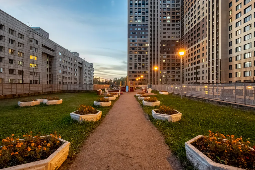 Двухкомнатная, Чайка на Неве рядом с центром