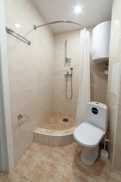 Большая студия со спальней