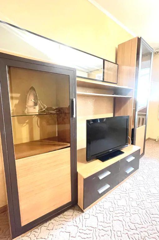 Уютная однокомнатная квартира, Находится на 8 -м этаже.