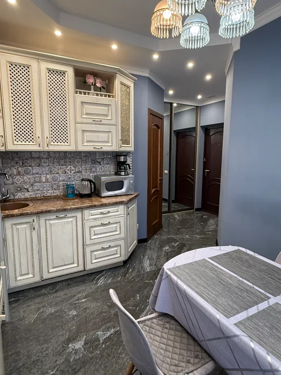 Уютная квартира с 2 изолированными спальнями с охраной