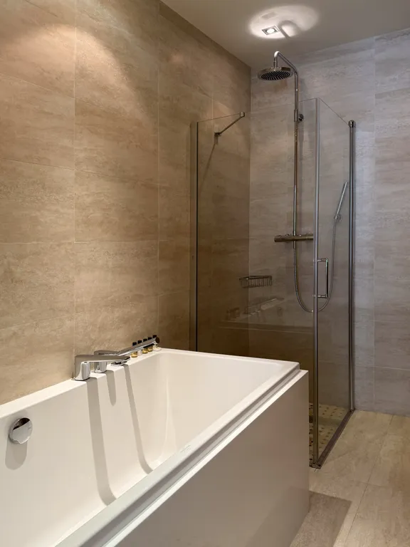 Видовые апартаменты в элитном отеле Гранд Карат