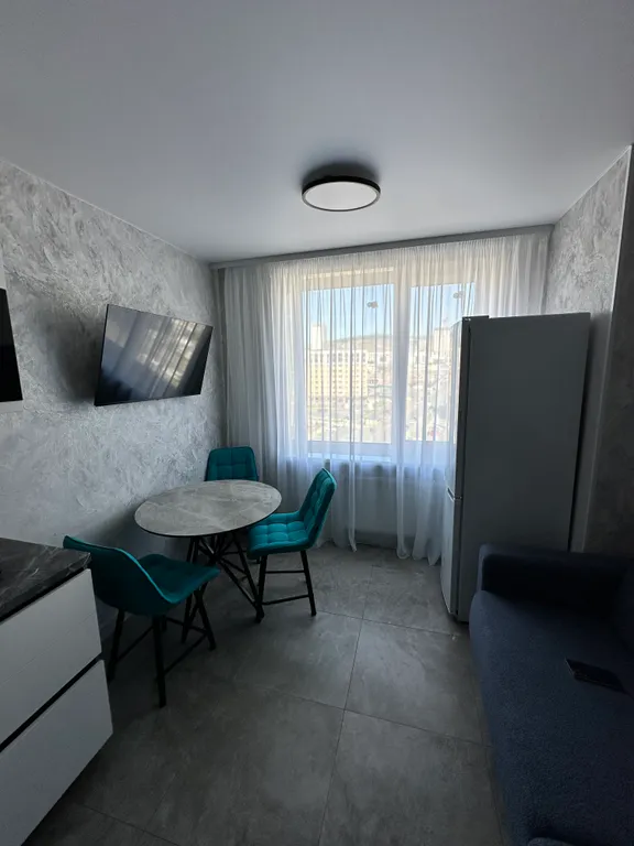 3-комнатная квартира в 500 метрах до моря