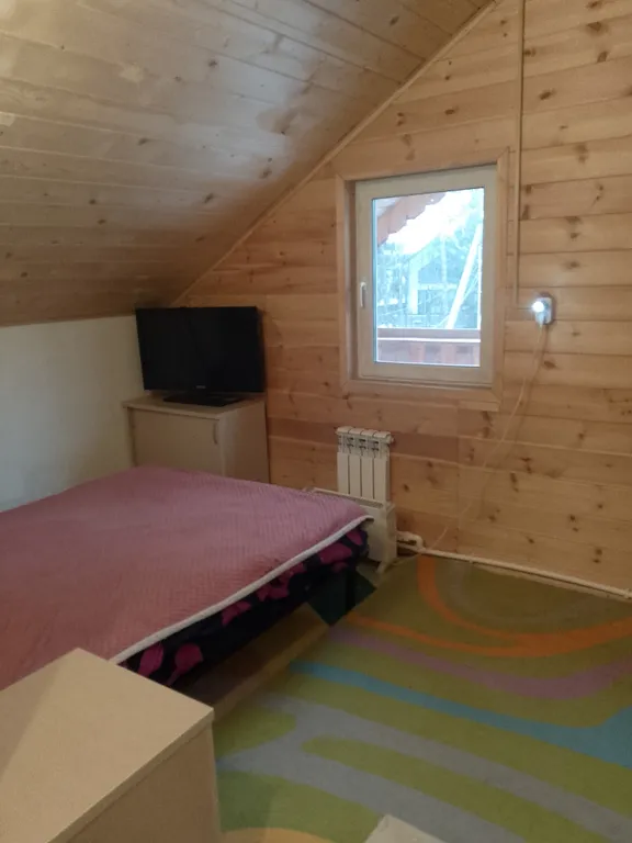 Уютный дом, тишина и лес