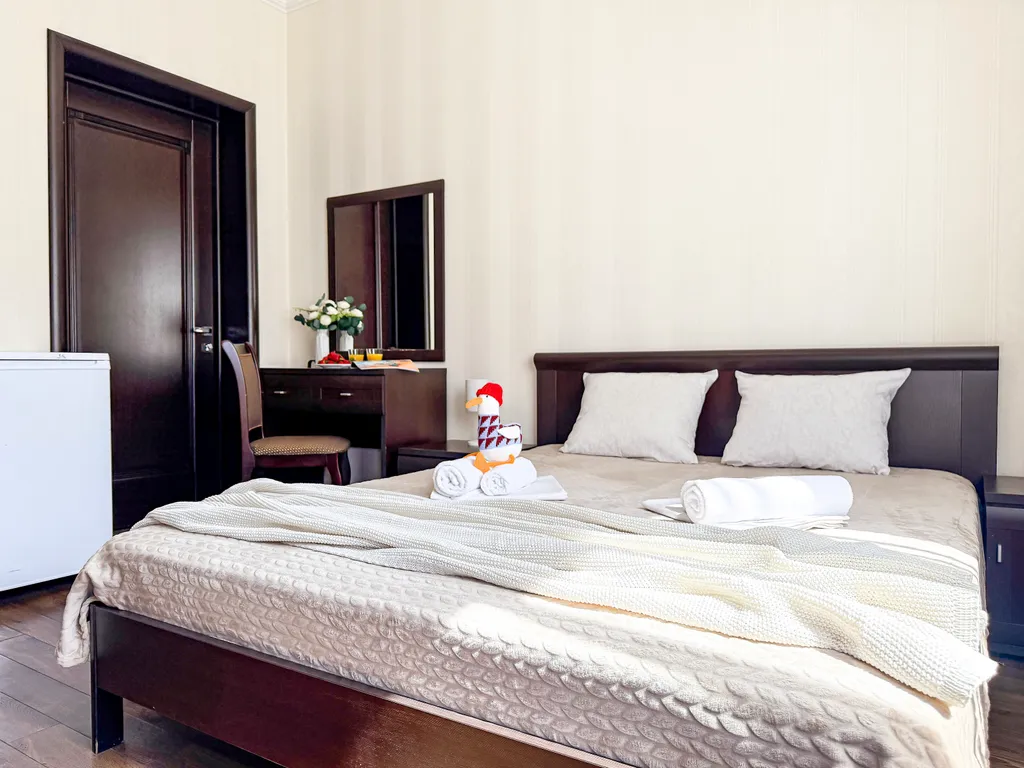 Квартира Квартира Двухместный делюкс с балконом в 3 минутах до моря, в центре с парковкой — Геленджик