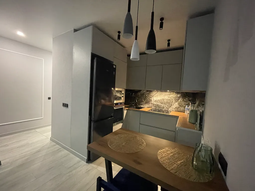 Роскошная квартира в центре мегаполиса с видом на собственный парк