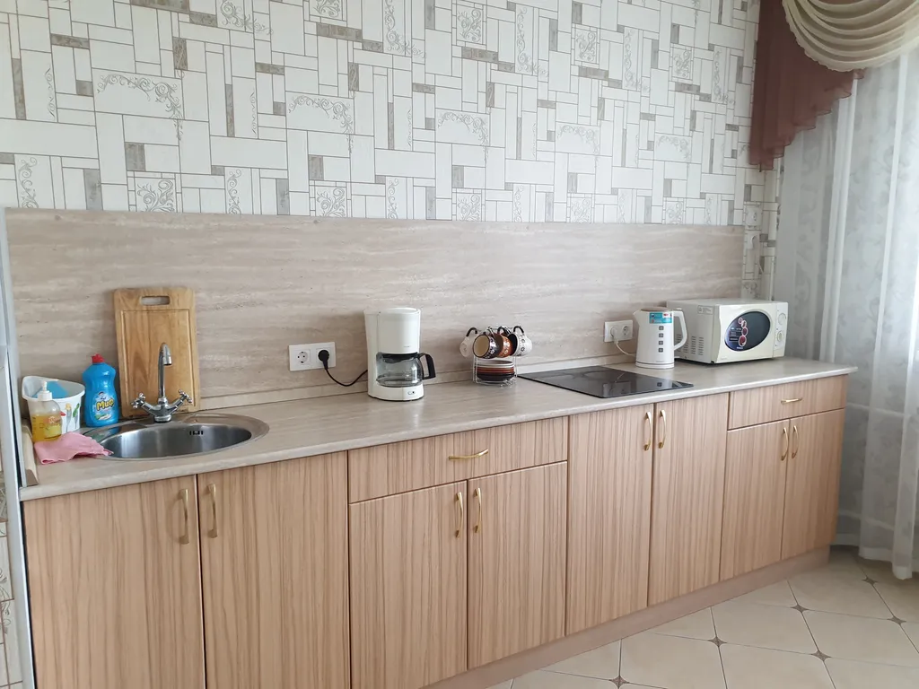 Квартира с видом на реку Волгу и мост