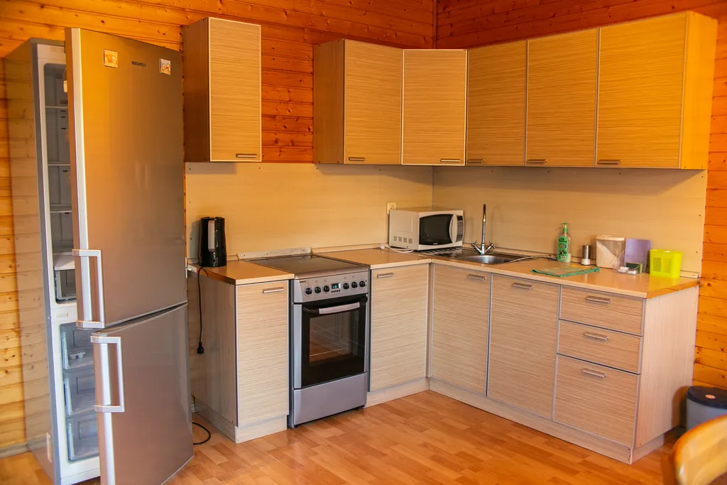 Коттедж Коттедж 3 спальни на берегу реки — Лодейное Поле