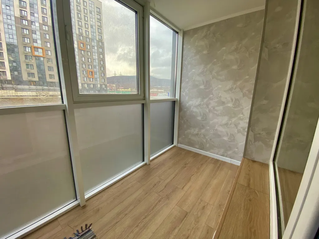 Евродвушка в 5 минутах от Горного воздуха и площади Победы