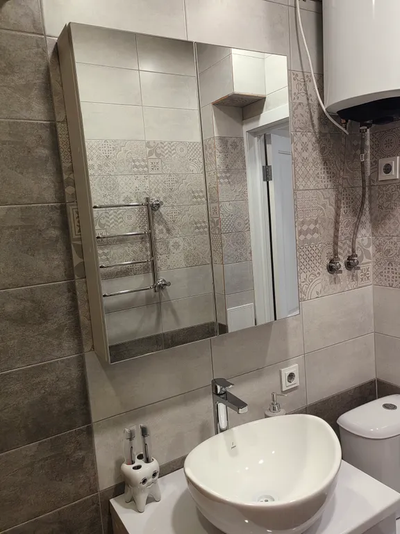 Уютная квартира-студия с кондиционером недалеко от аэропорта