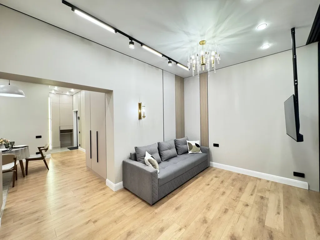 3-комнатная с видом на горы в ЖК Комфорт Сити, рядом с ТЦ MEGA