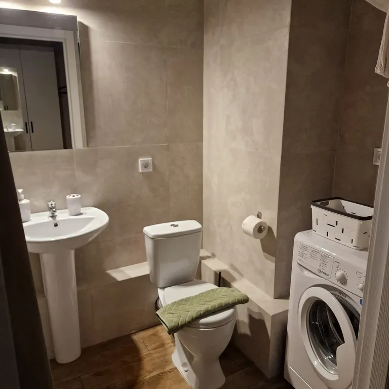 Квартира Студия на набережной — Екатеринбург