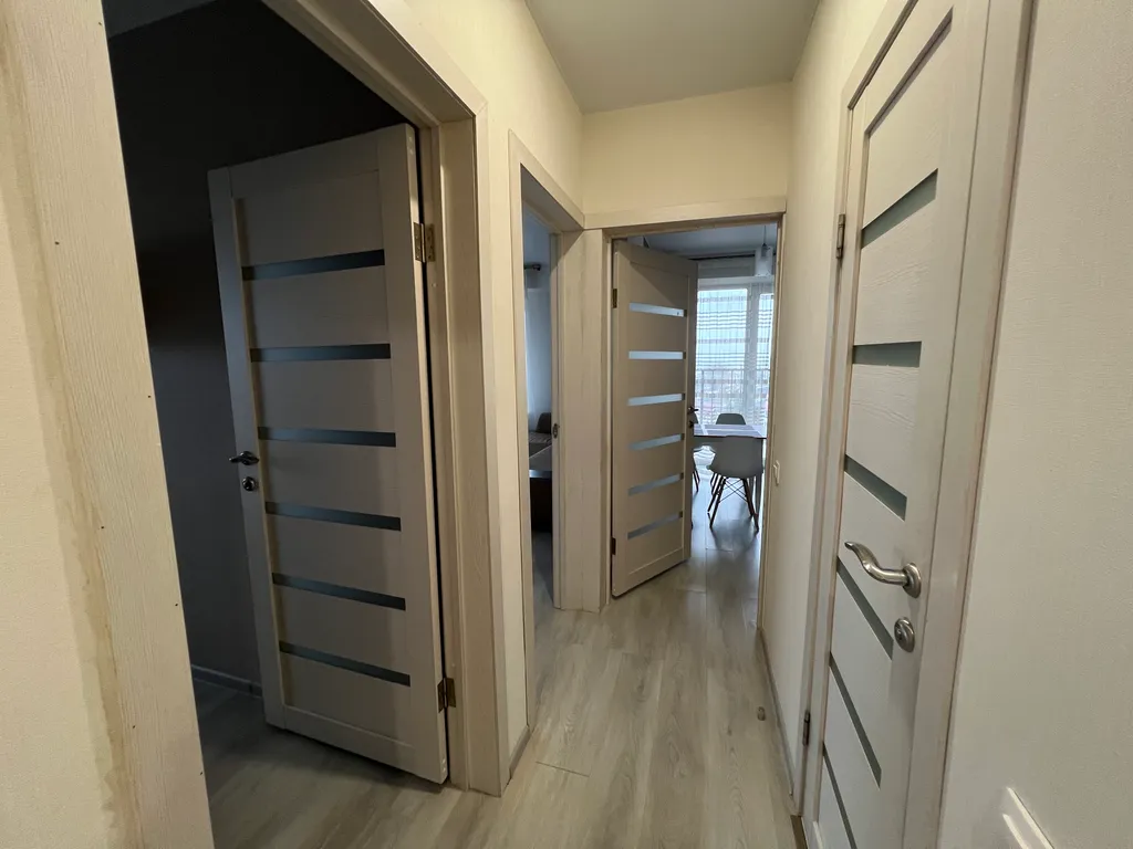 Квартира с двумя открытыми балконами и видом на море