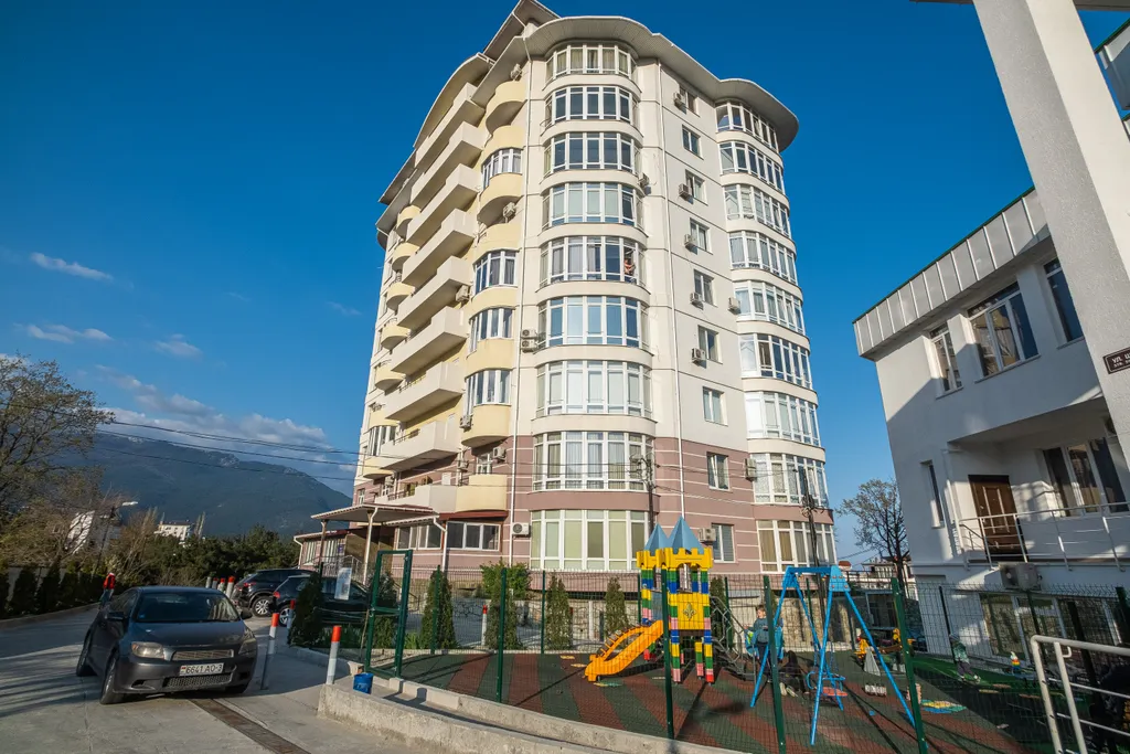 Квартира с прекрасным видом на горы и парк